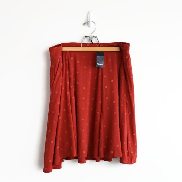 Dark orange Torrid high waisted A-Line Skirt - Size 0 - NWT - Picture 2 of 12